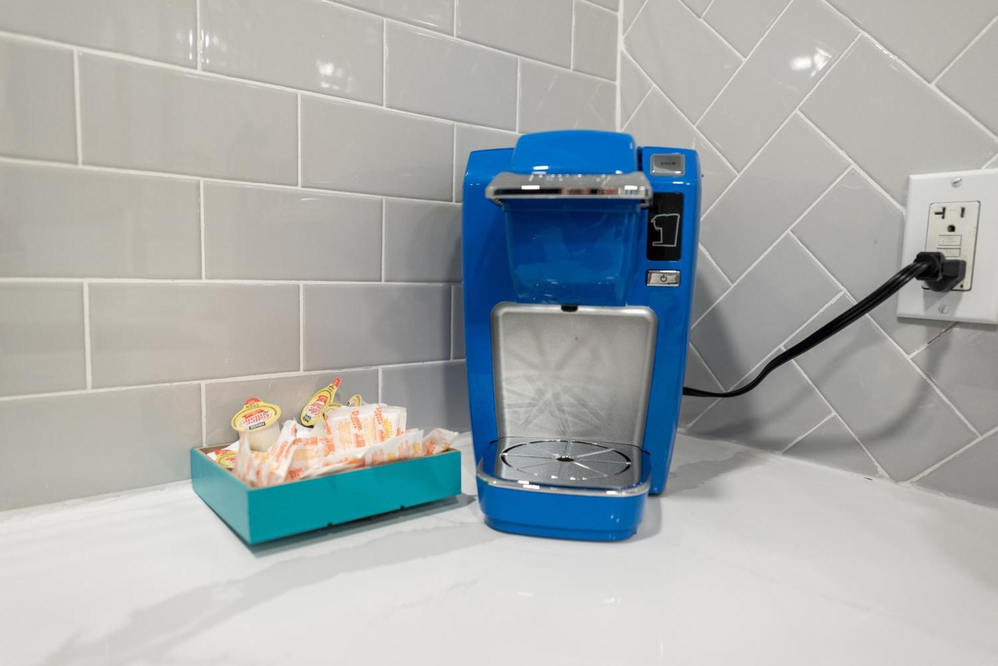 Montrose 1br With Modern Vibes And Fast Wifi