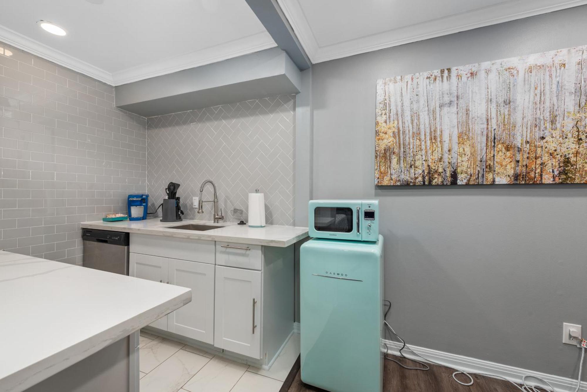 Montrose 1br With Modern Vibes And Fast Wifi Apartment *